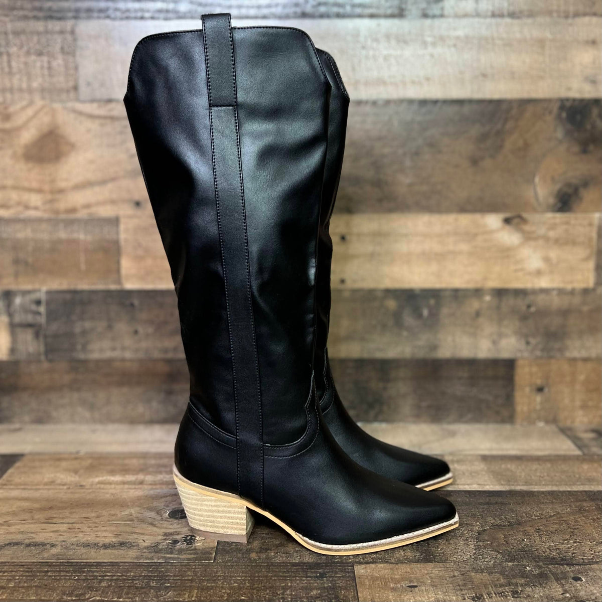 Yin and Yang Boot Black – Forward Boutique
